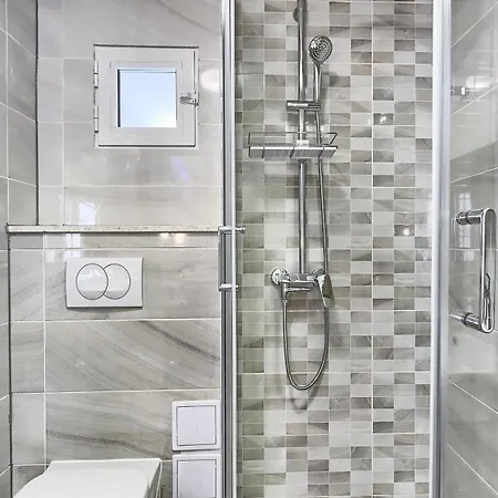 Apartment 2 *
